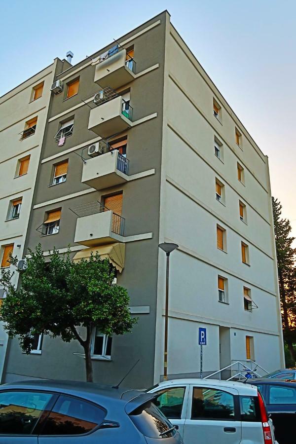 Adria Apartment Fiume Esterno foto