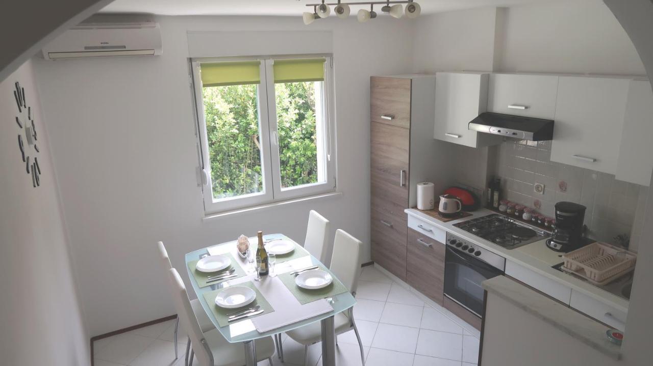 Adria Apartment Fiume Esterno foto